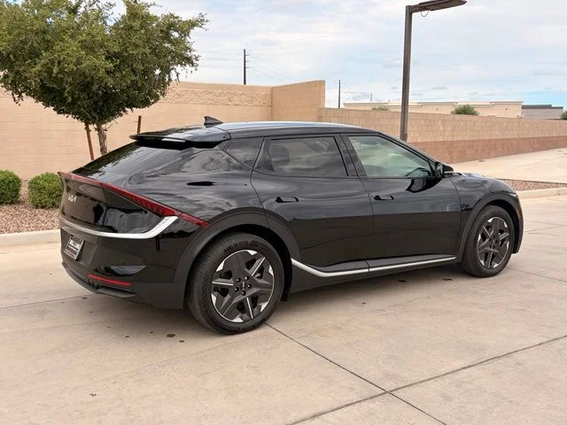 Certified Used 2025 Black Kia Light image 7