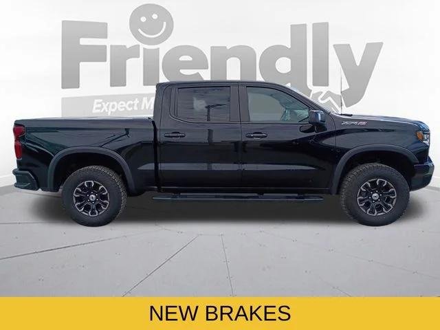 Used 2022 Black Chevrolet ZR2 image 4