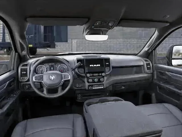 New 2026 Diamond Black Crystal Pearl-Coat Exterior Paint RAM Tradesman image 20