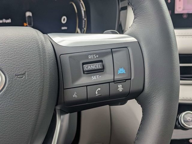 New 2027 DEEP EMERALD INFINITI Luxe AWD image 28