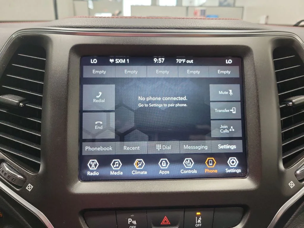 Used 2022 White Jeep Trailhawk image 48