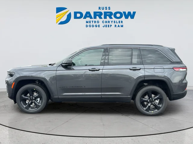 New 2026 Baltic Gray Metallic Clear-Coat Exterior Paint Jeep Limited image 2