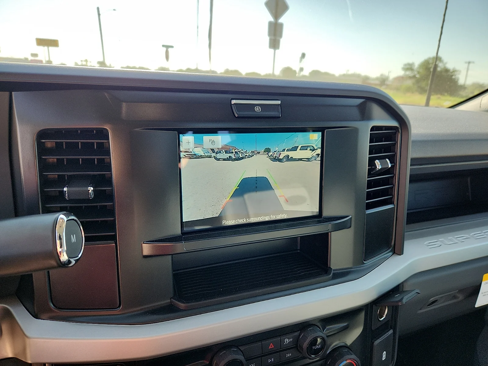 New 2026 Oxford White Ford F-250® XL image 23