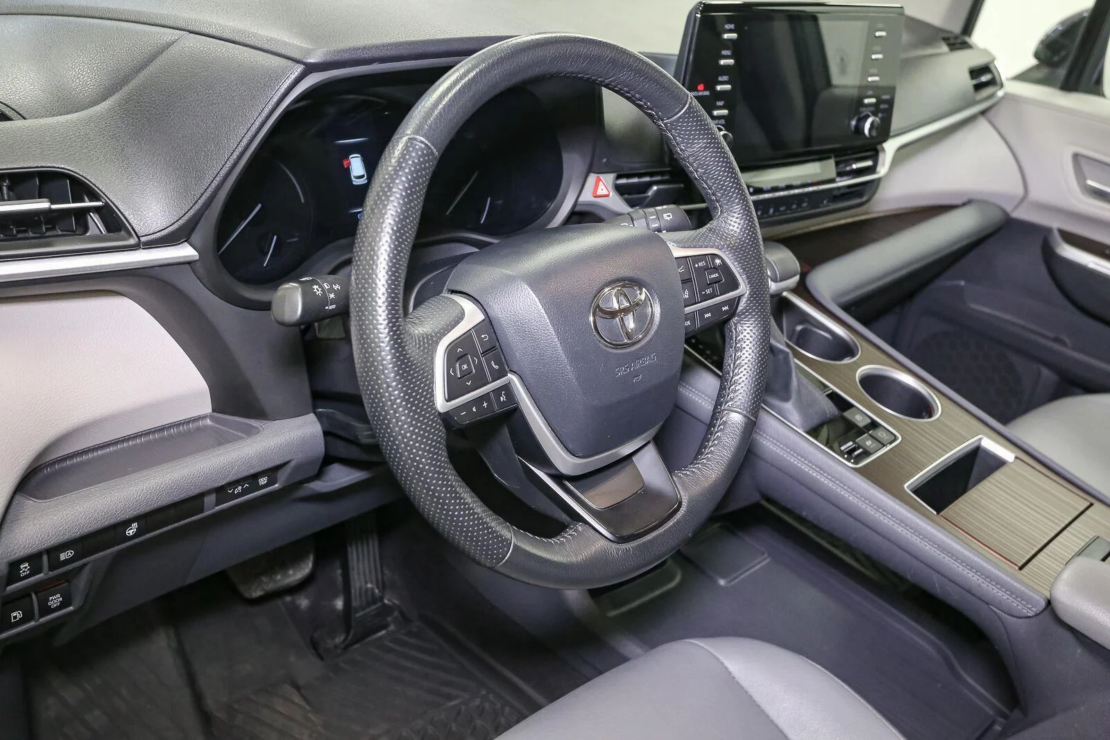 Used 2024 GY Toyota XLE image 24