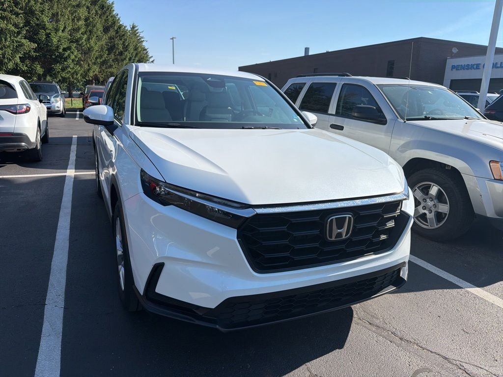 Used 2023 Platinum White Pearl Honda LX image 5