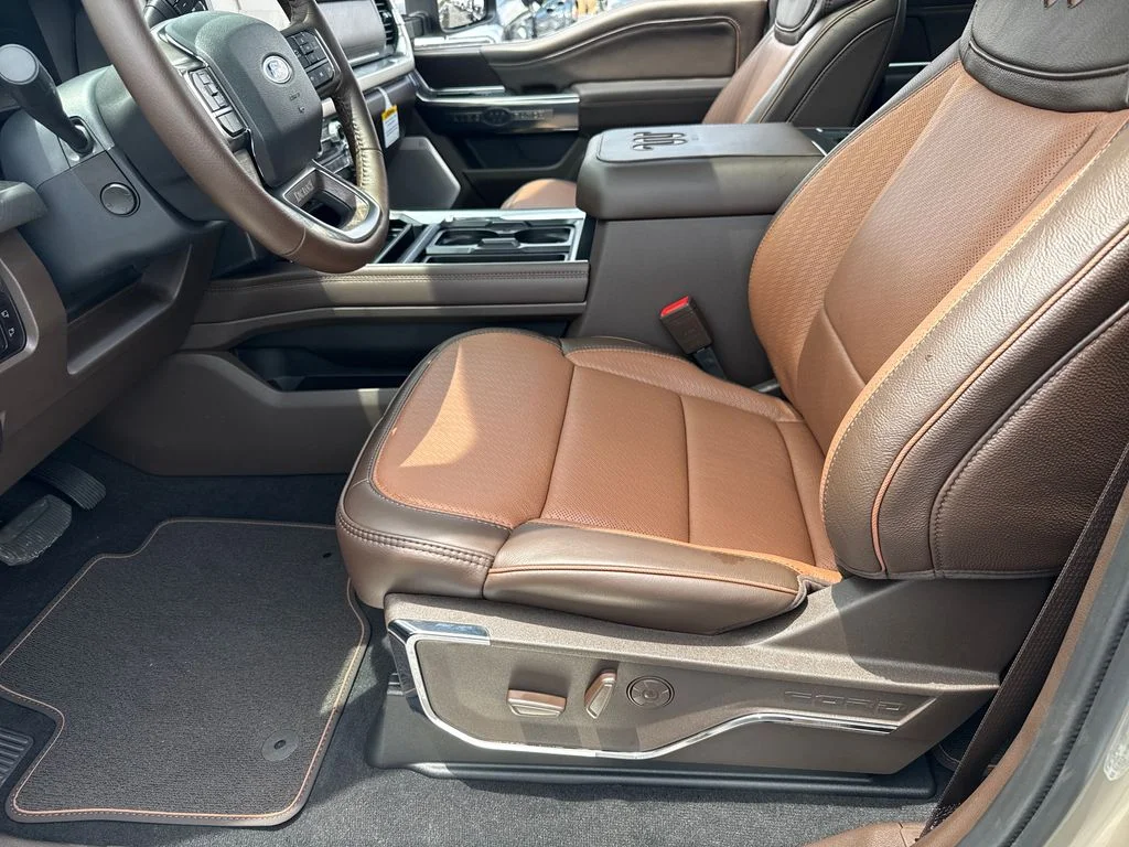 Used 2026 Gray Ford King Ranch image 9