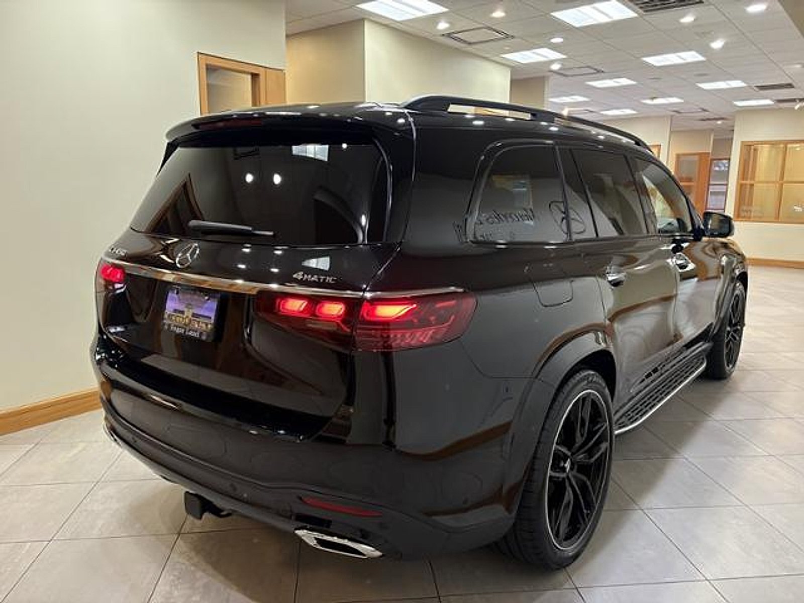 New 2026 Obsidian Black Metallic Mercedes-Benz 4MATIC® image 33