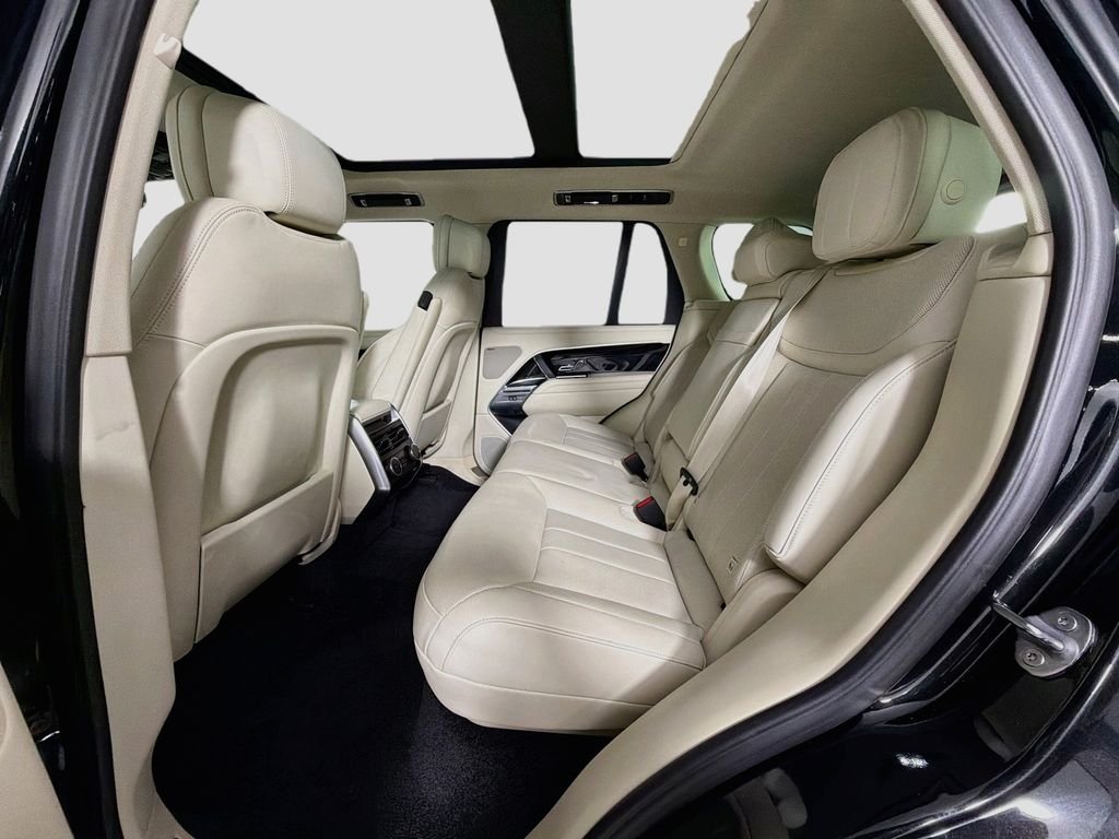Used 2023 Black Land Rover SE image 26