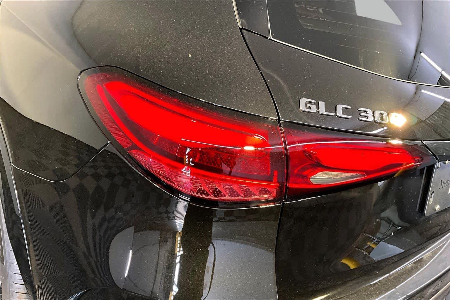 New 2026 Obsidian Black Metallic Mercedes-Benz GLC 300 image 5