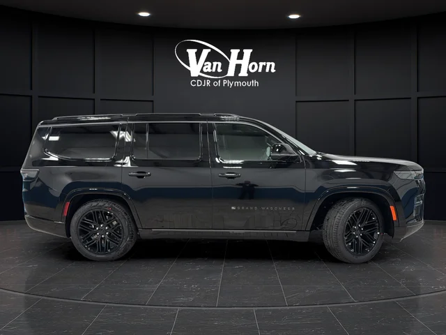New 2026 High Gloss Black Exterior Paint Jeep Limited Reserve image 8