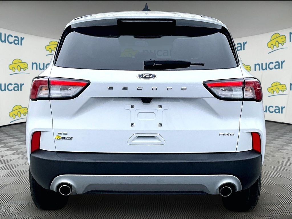Used 2021 White Ford SE image 4