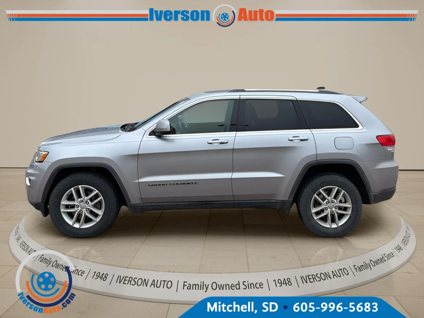 Used 2018 Silver Jeep Laredo E image 1