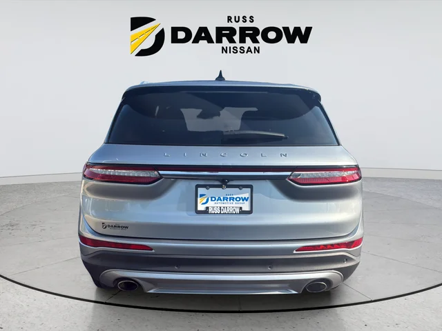 Used 2022 Silver Lincoln Standard image 4
