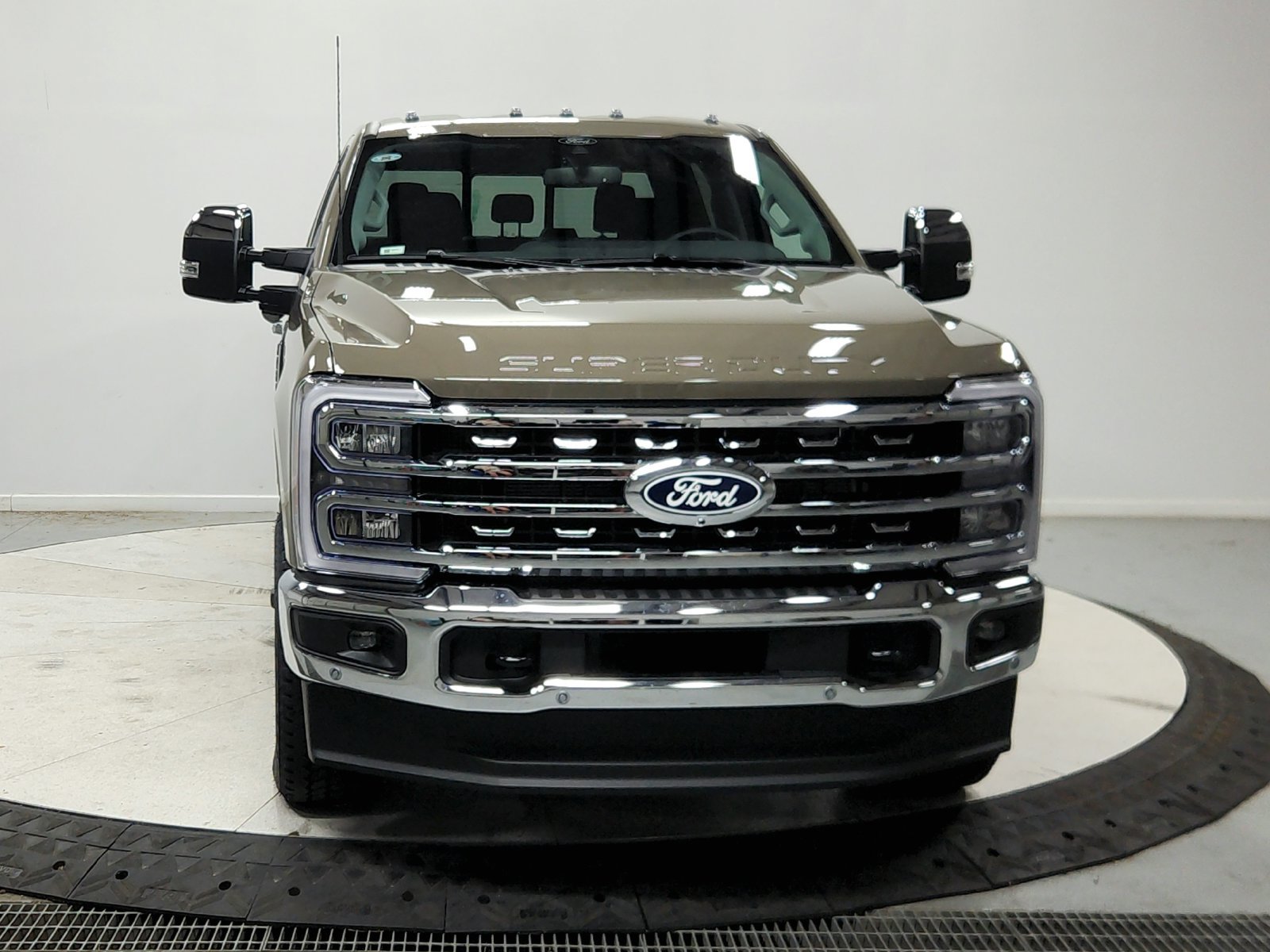 New 2027 Marsh Gray Metallic Ford F-250® Lariat® image 3