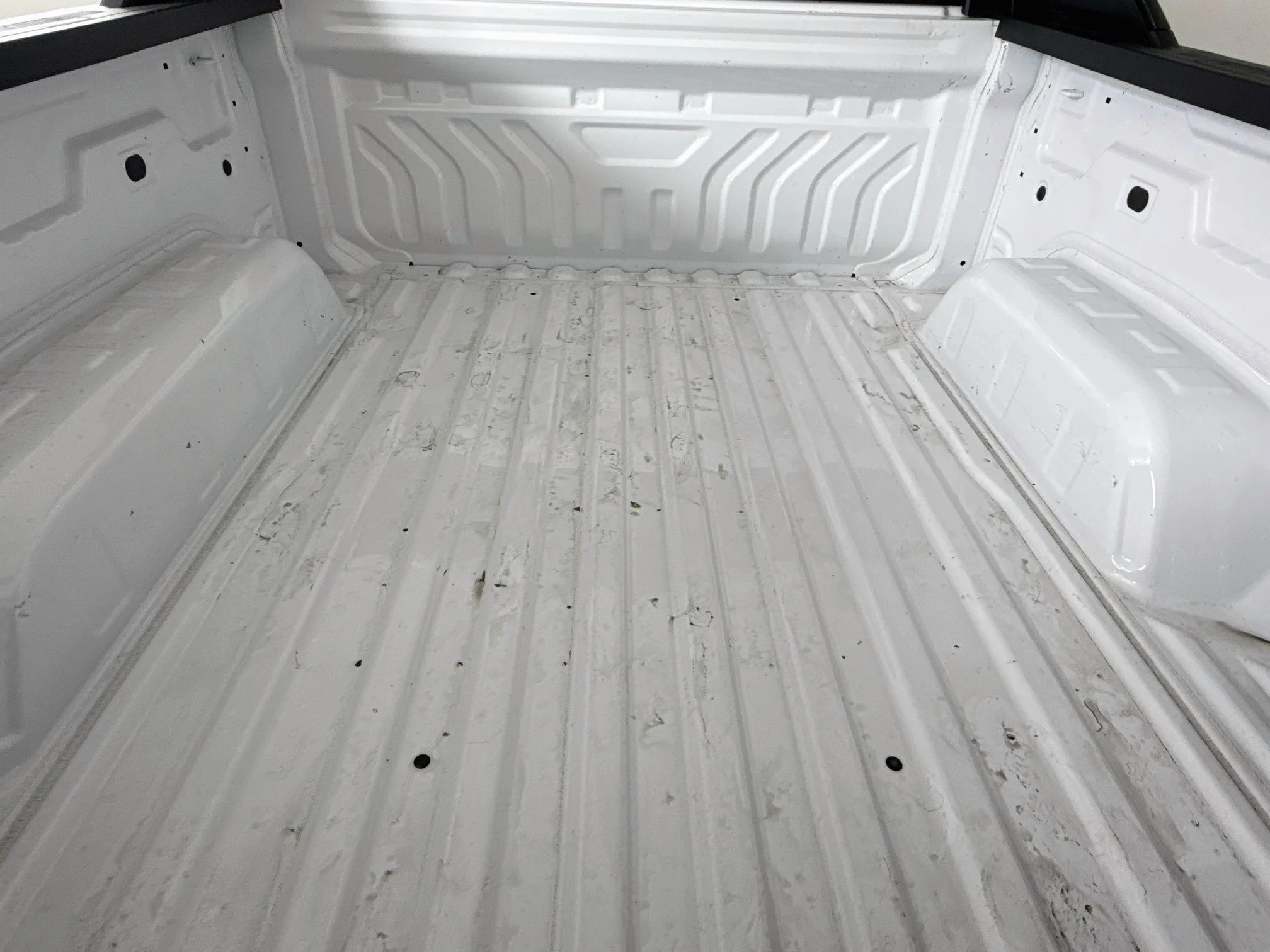 Used 2025 Summit White Chevrolet LT - Extended Range image 28
