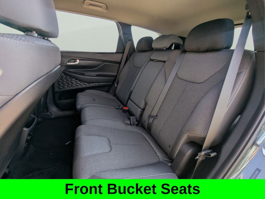 Used 2020 Green Hyundai SE image 11