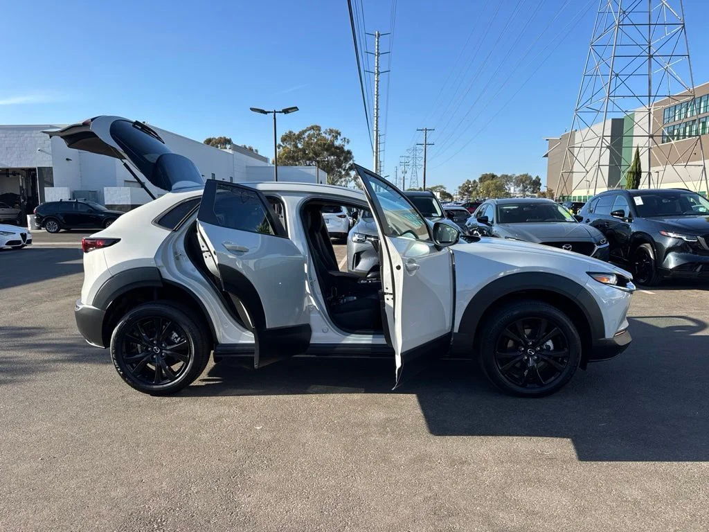New 2026 White Mazda 2.5 S Select Sport image 28