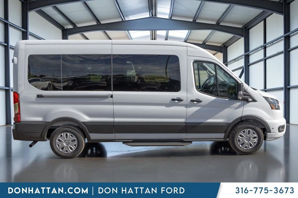 New 2026 Oxford White Ford Passenger Van XLT image 30