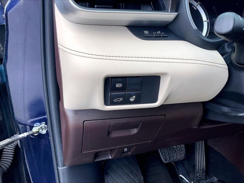 Used 2022 Blueprint Toyota XLE image 27