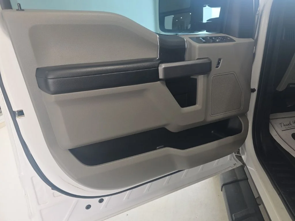 Used 2021 Oxford White Ford XLT image 10