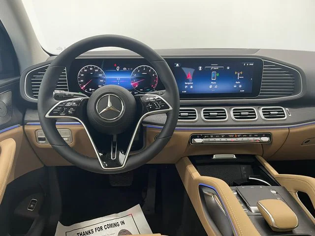 New 2026 MANUFAKTUR Moonlight White Metallic Mercedes-Benz GLE 350 image 3