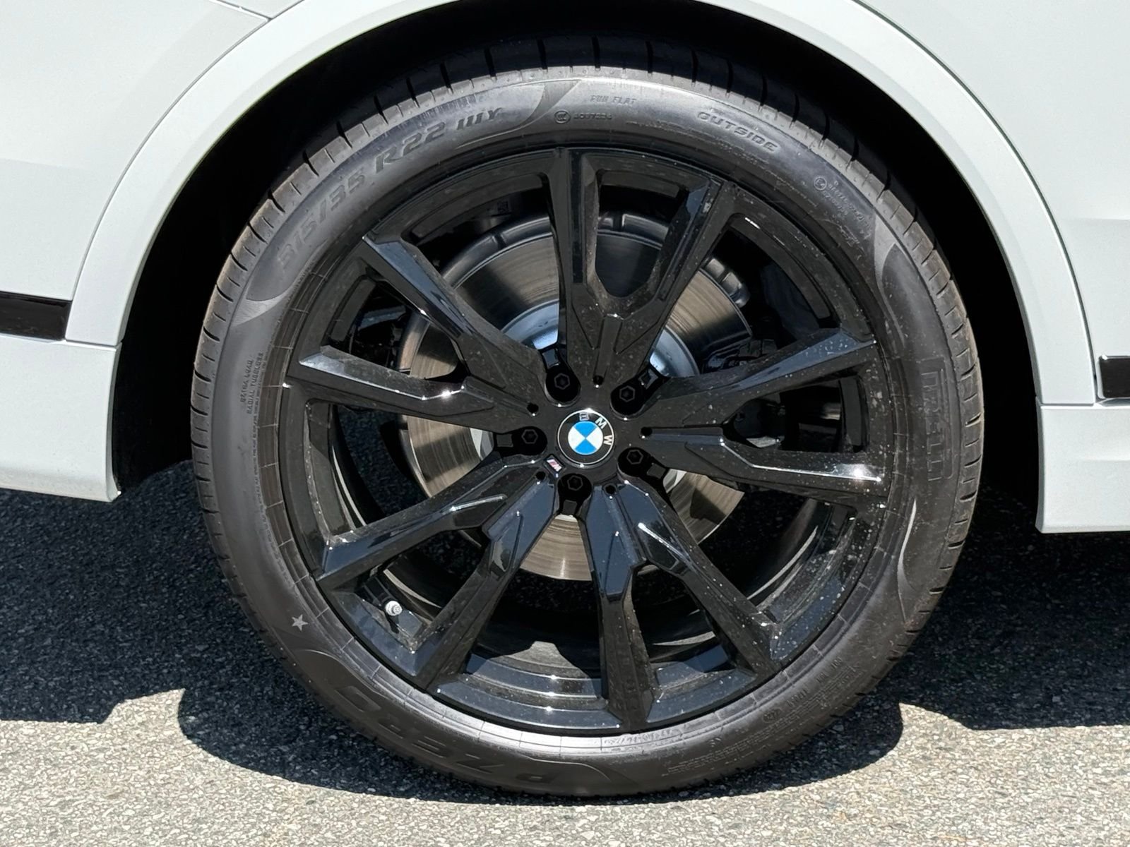 New 2027 Alpine White BMW xDrive40i image 18