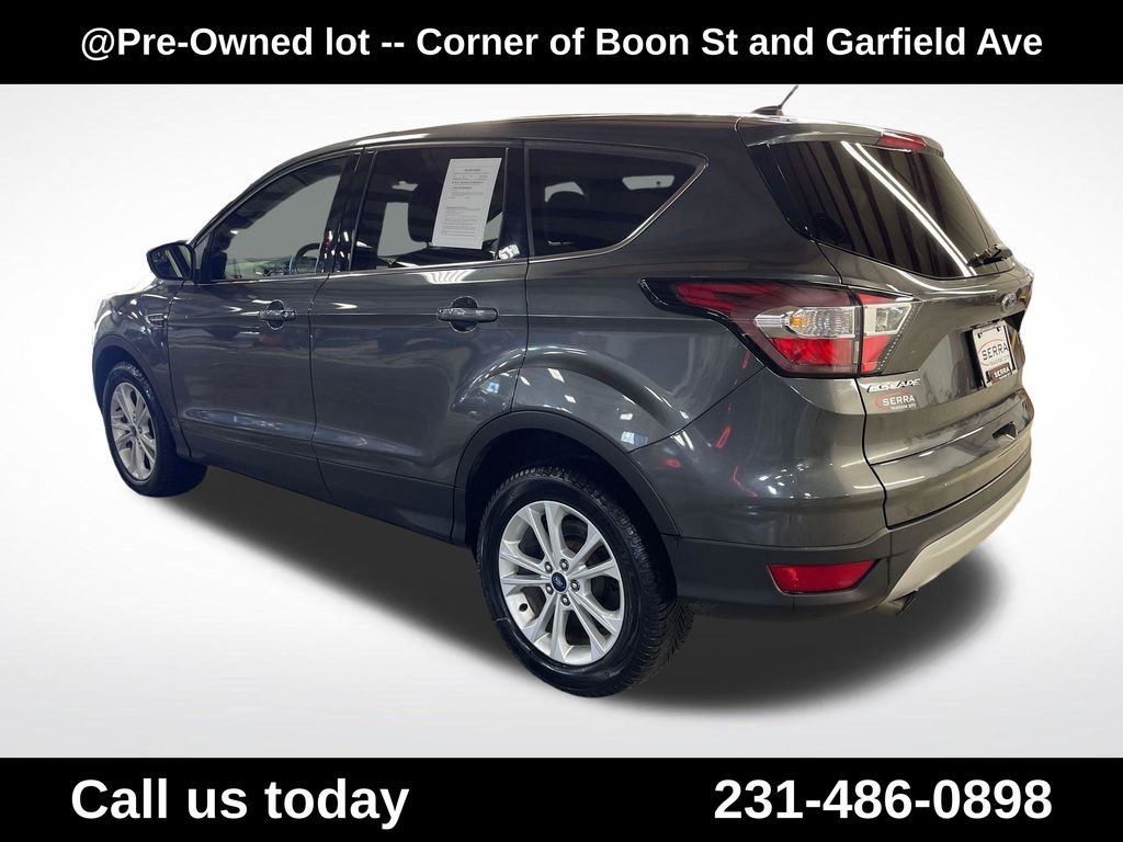 Used 2017 Gray Ford SE image 3
