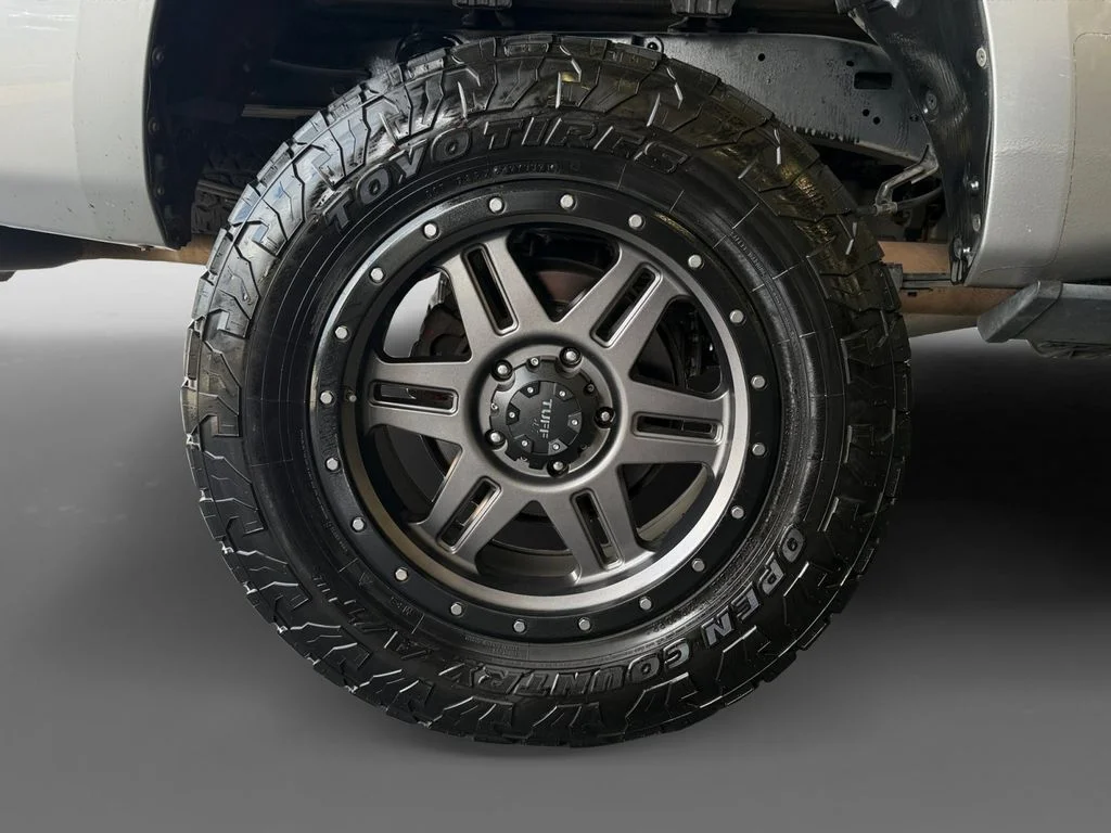 Used 2008 Silver Toyota Base image 11