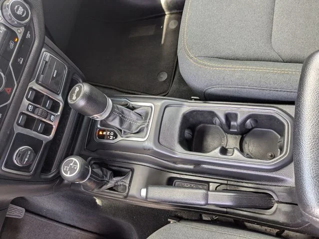 Used 2024 Silver Zynith Clearcoat Jeep Sport S image 22