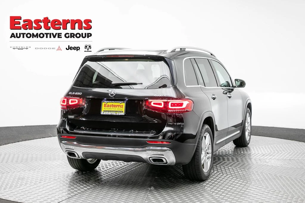 Used 2021 Black Mercedes-Benz GLB 250 image 5
