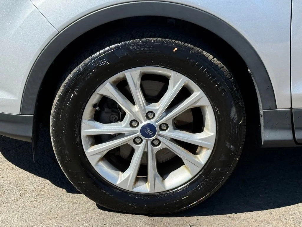 Used 2018 Ingot Silver Ford SEL image 12