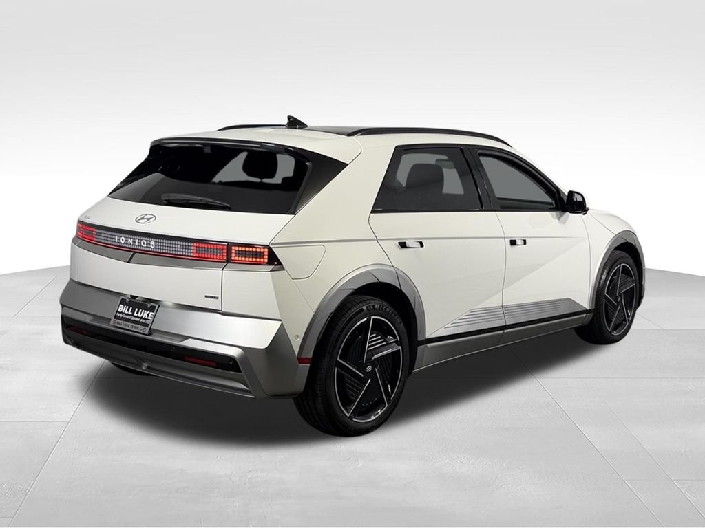 Used 2025 White Hyundai Limited image 8