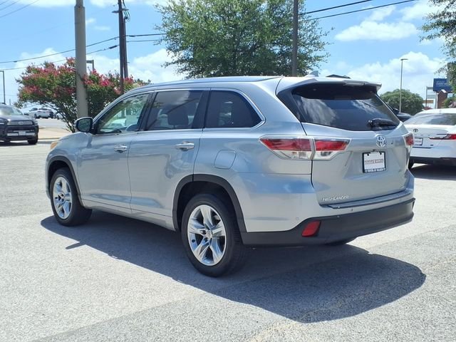 Used 2015 Silver Toyota Limited image 5