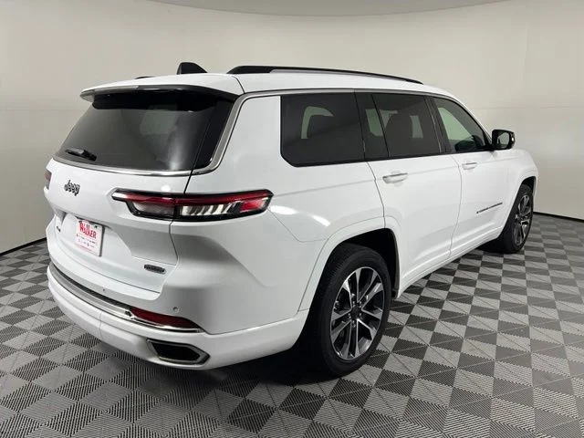 Used 2023 White Jeep Overland image 7