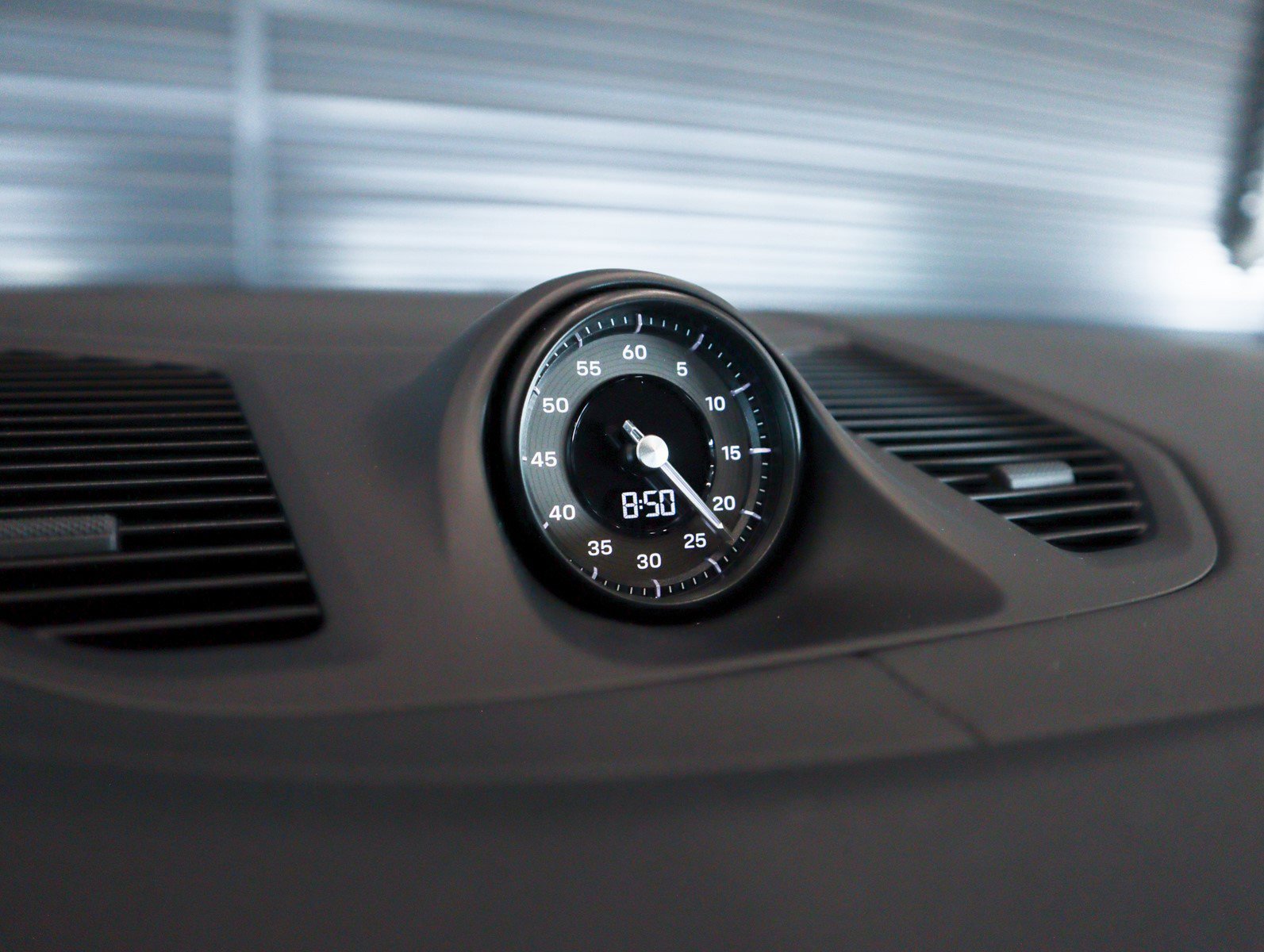 2025 Porsche Cayenne Turbo E-Hybrid - Photo 25
