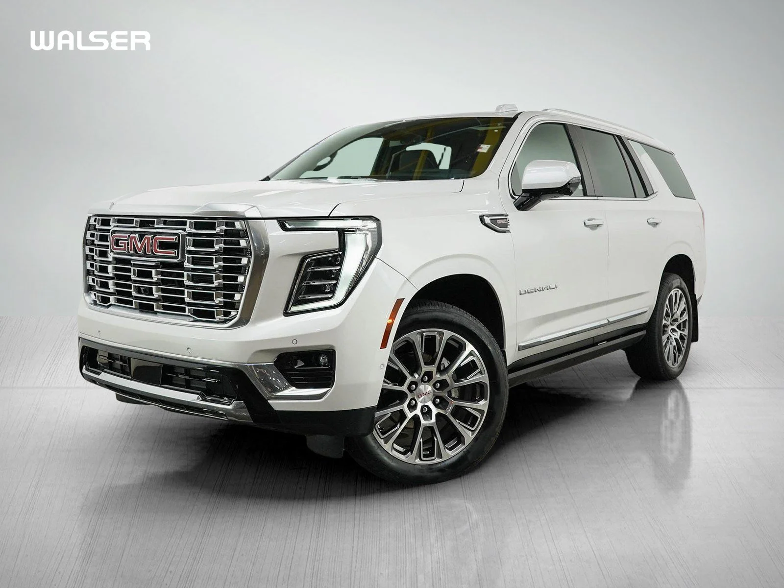 Used 2025 White Frost Tricoat GMC Denali image 1