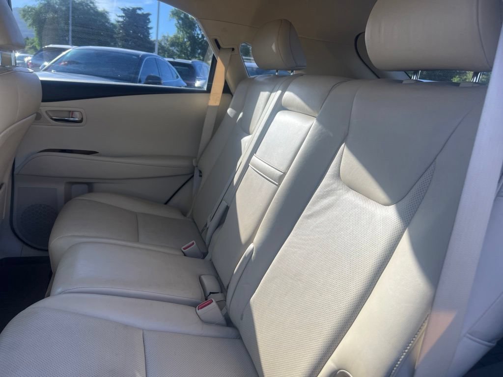 Used 2013 Starfire Pearl Lexus 450h image 17