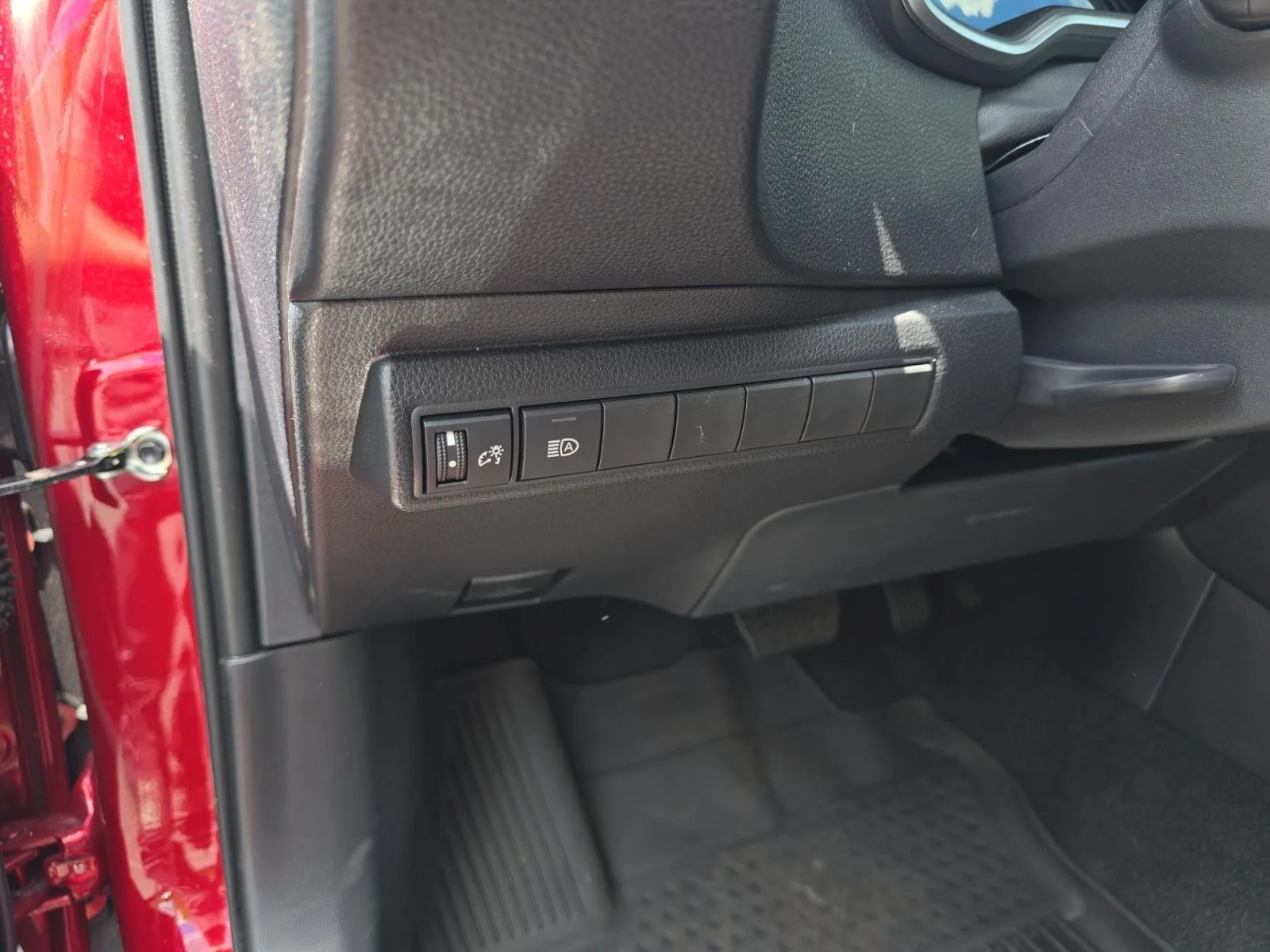 Used 2025 Ruby Flare Pearl Toyota XSE image 21
