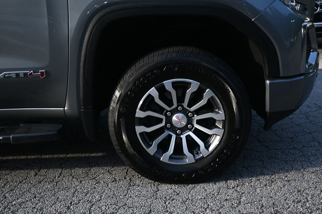 Used 2020 Gray GMC AT4 image 33