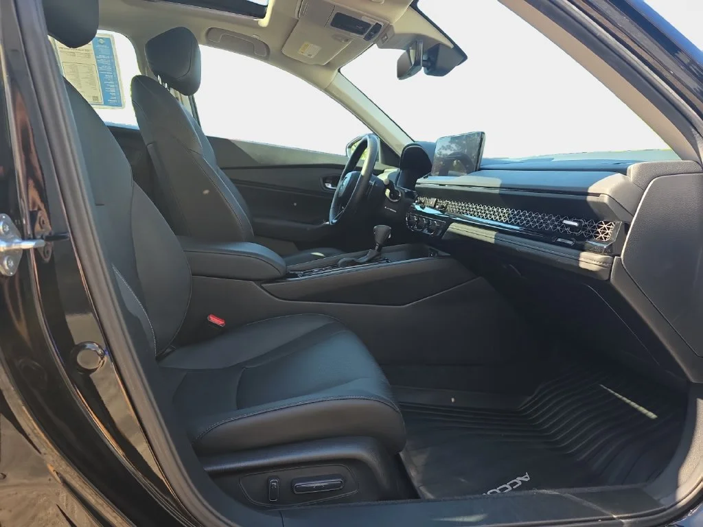 2025 Honda Accord Hybrid EX-L - Photo 45