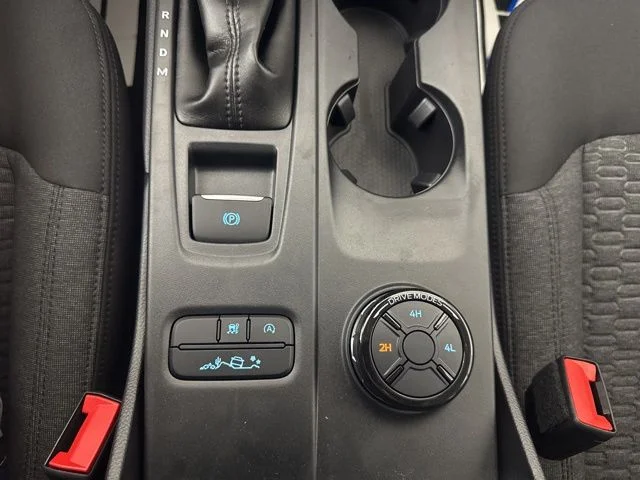 New 2025 Desert Sand Ford XLT image 17