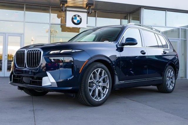 2026 BMW X7 xDrive40i's photo
