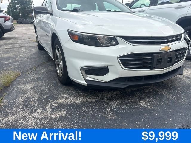 Used 2017 SUMMIT WHITE Chevrolet LS image 7