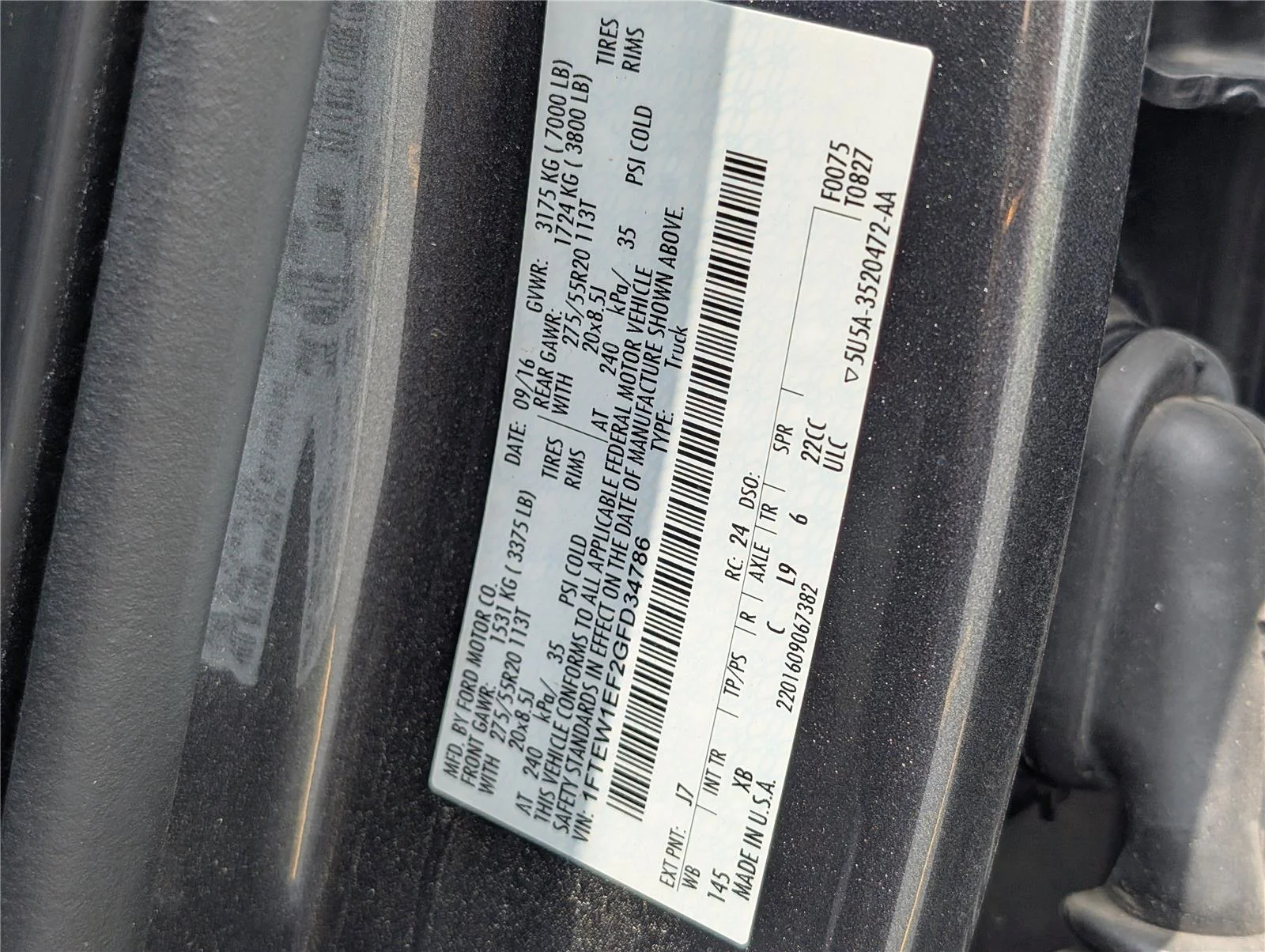 Used 2016 Magnetic Metallic Ford XLT image 9
