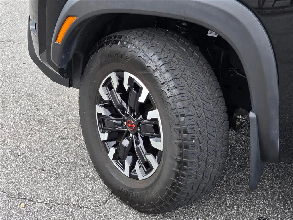 Used 2023 Black Nissan PRO-4X image 27
