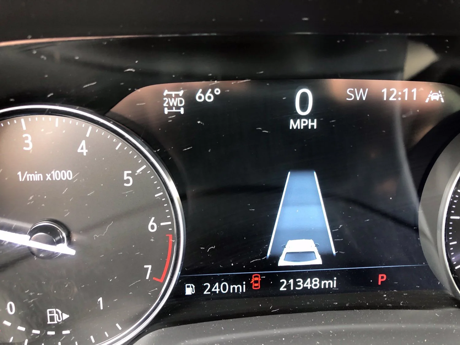 Used 2023 SAPPHIRE METALLIC Buick Essence image 1