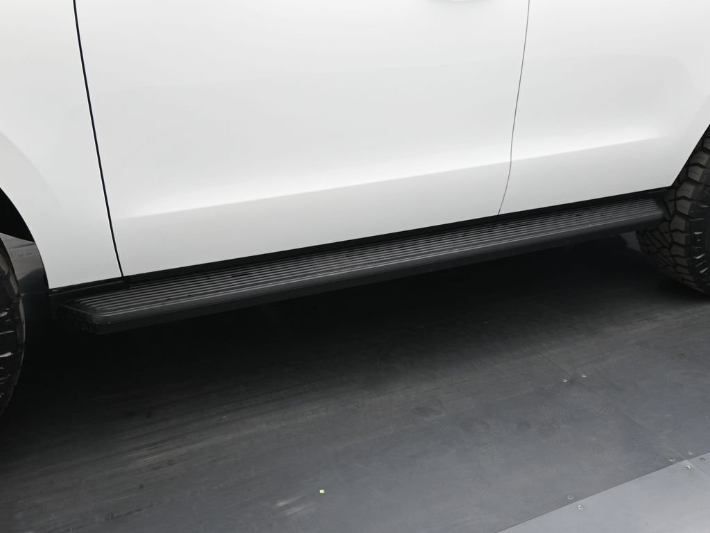 New 2026 Star White Metallic Tri-Coat Ford Active image 24