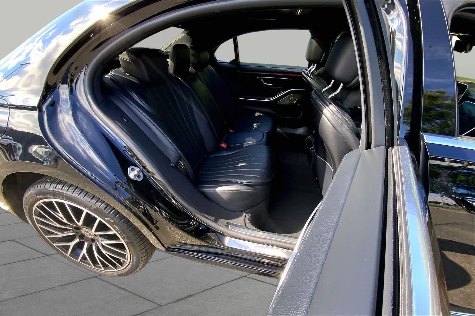 Used 2022 Black Mercedes-Benz S 580 image 20