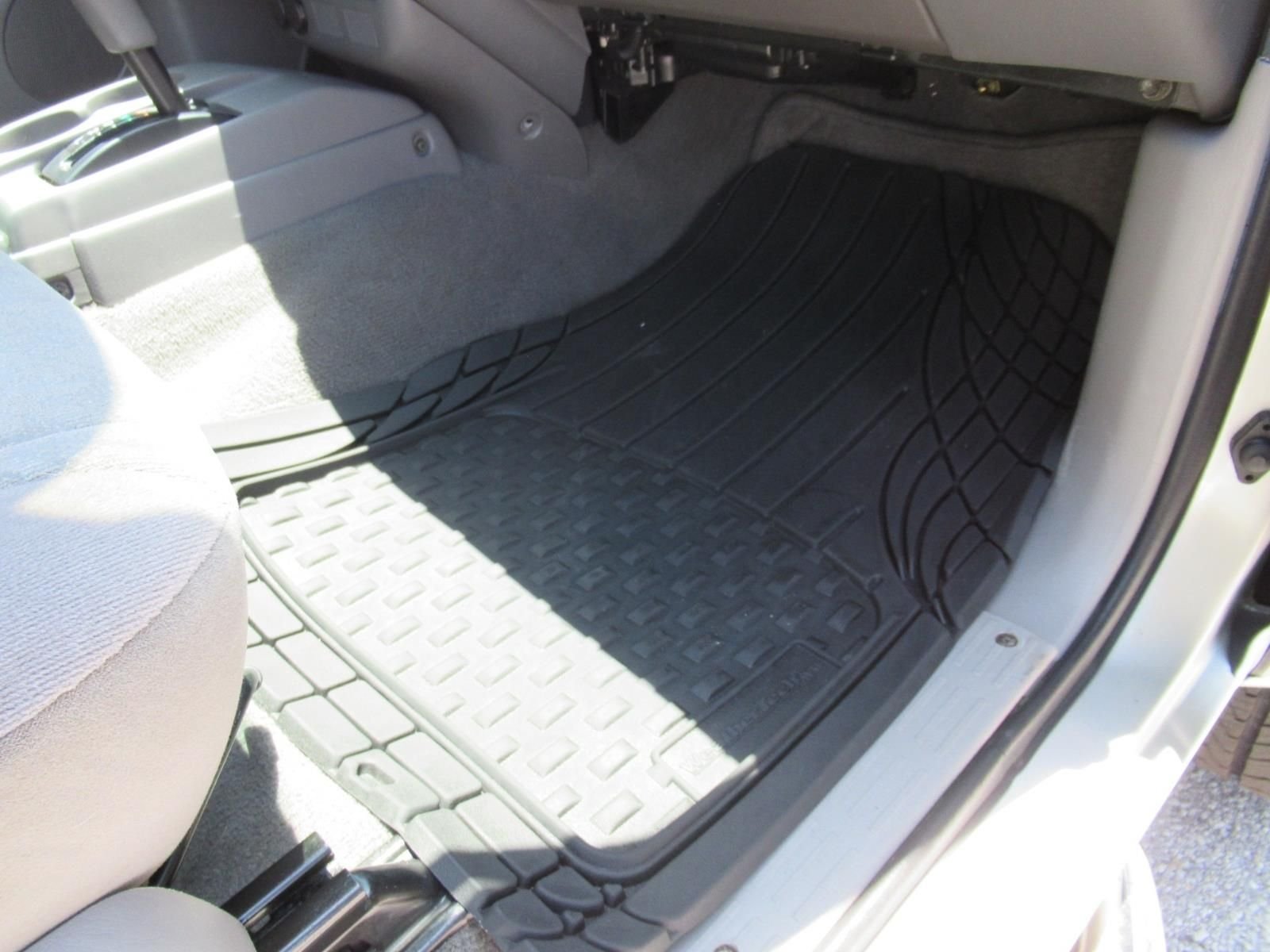 Used 2004 Silver Toyota PreRunner image 13