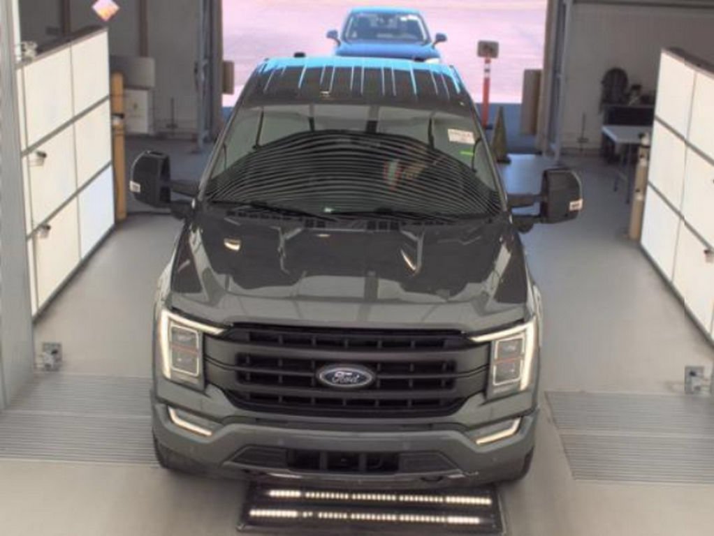 Used 2023 Gray Ford  image 2